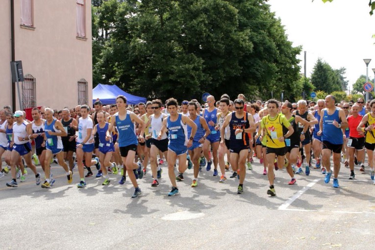 Corsa dell'aglio a Voghiera: Bellinello vince i 5.000!!!